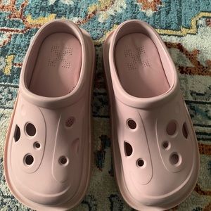 Women’s Off-White c/o Virgil Abloh, size 8.5 (39) slip on shoes